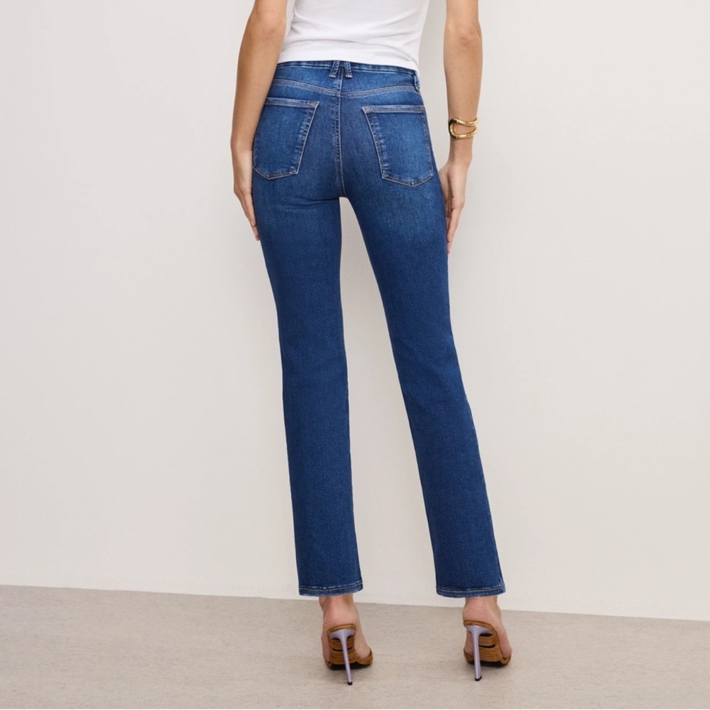 Good American ALWAYS FITS GOOD LEGS STRAIGHT in Blue1571 - Picture 2 of 9